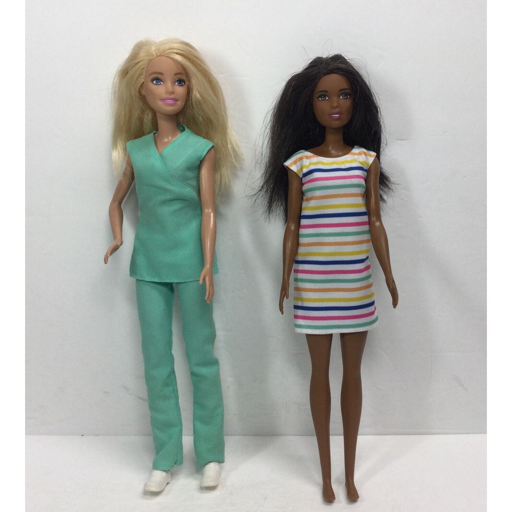 Mattel Barbie dolls Nurse Barbie w/ Scrubs & Fashionista Barbie 2015 Lot of 2